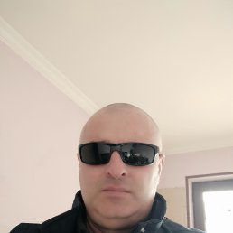 kaxa menabdishvili, 43, 