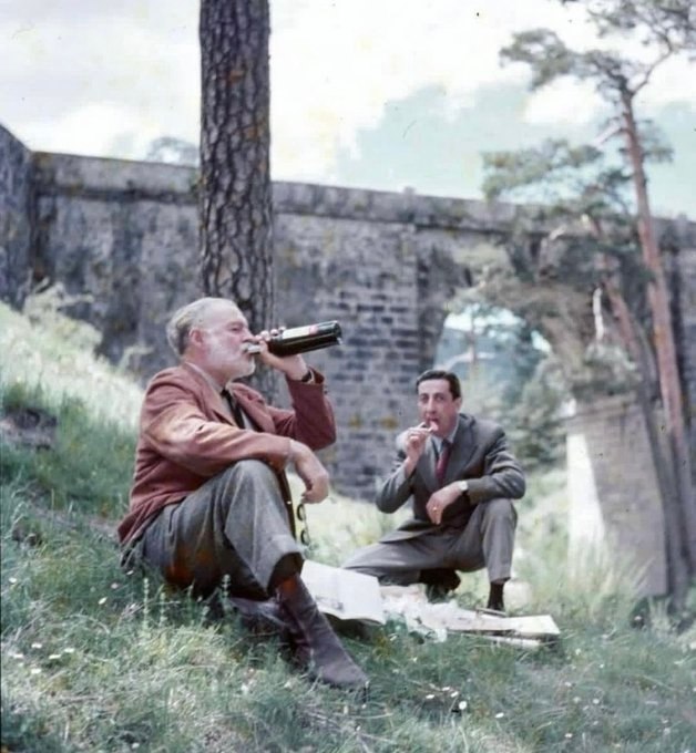 Эрнест Хемингуэй в Испании, 1953 год.