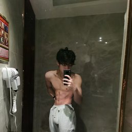 jett, 17, 