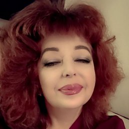 Lara, 60, 