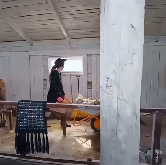 Настя Ивлеева продолжает шутить над Филиппом Киркоровым.Как видно, обида между ней и Киркоровым не ... - 2