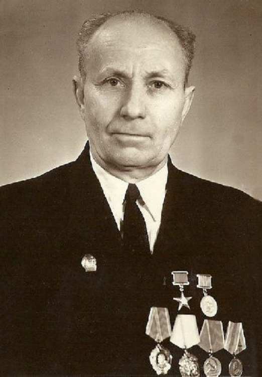 Мышко Евдоким Михайлович, (1 июля 1907 - 10 июля 1990) – Герой Социалистического Труда, мастер ...