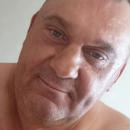 Maiklos, 53, 
