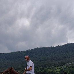 Rad, 41, 