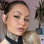 Lola Blakes, 27 ���, ��������