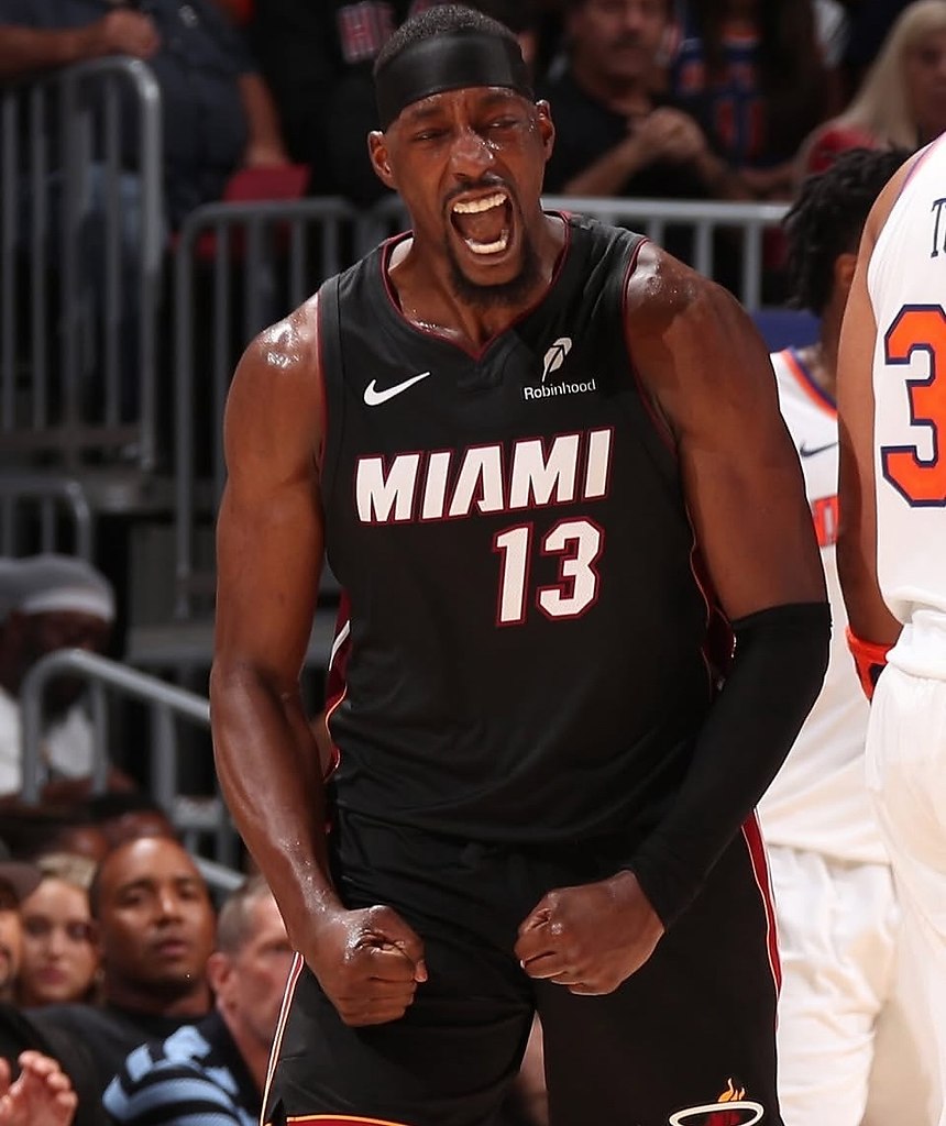        : 22.4 PPG 9.1 RPG 3.3 APG 36 3PT% 86 FT%