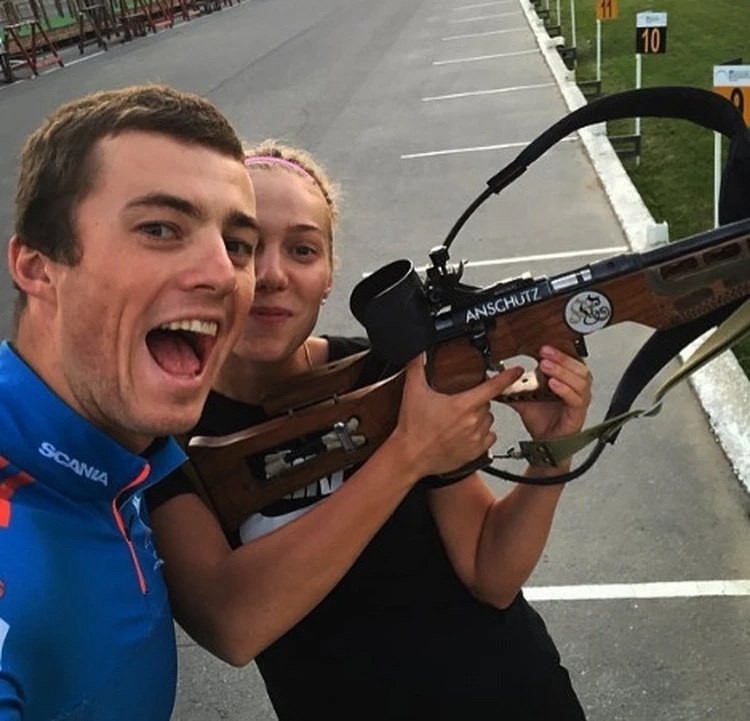 С днем рождения, Антон Бабиков! Сегодня российскому биатлонисту, чемпиону мира исполнилось 34 года. - 2