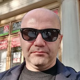 Arturo, -, 44 
