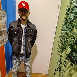Eduard, , 35 