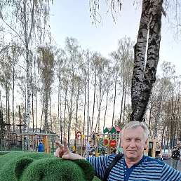 Garik, 61, 