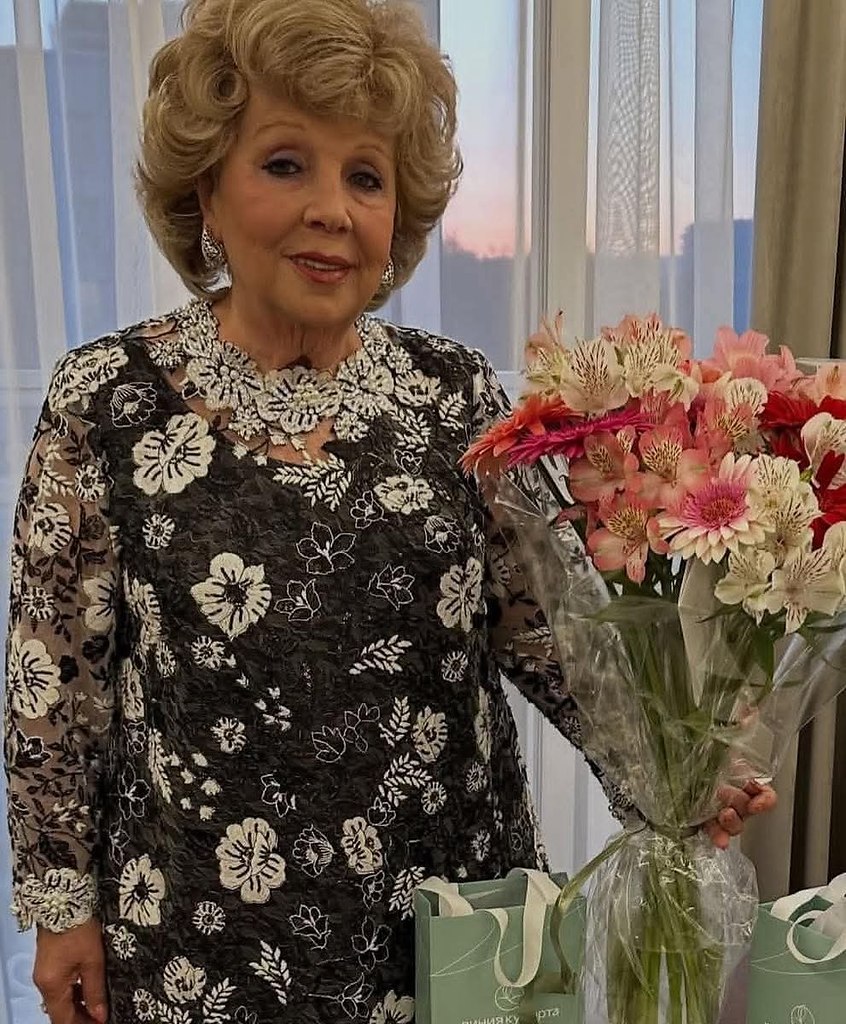 :) 24 ,     80-       ...