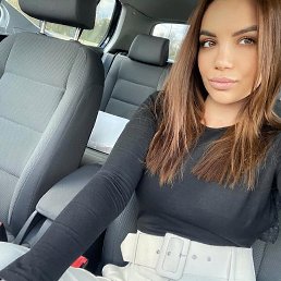 Valeria, 27, 