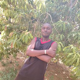 Kader, 25, 