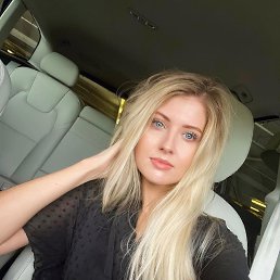 Caroline, 36, 