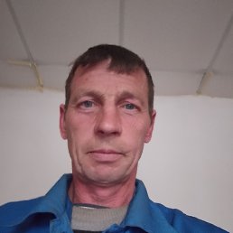 Sergei, 48, 
