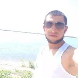 Bekzod, 30, 