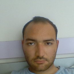 Zati, 25, 