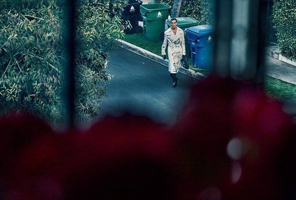 Девочки, решила к вечеру порадовать вас горячим контентом.Бывший солист группы Mneskin снялся для ... - 6