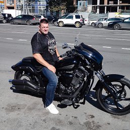 Anton, 49, 