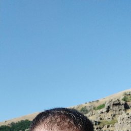 Hrach, 37, 