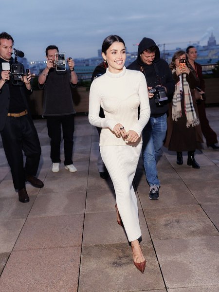 e ee e e e ! e e ee     ... - 3