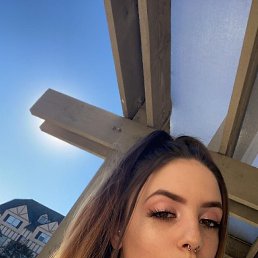 claraly, 22,  