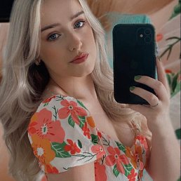 Angelika,  , 22 