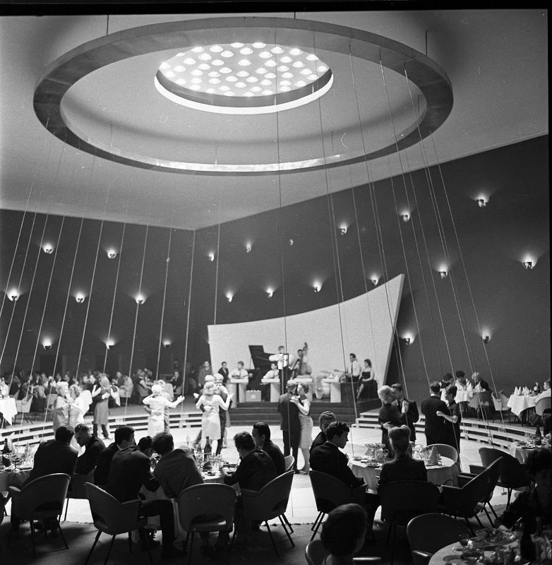.    1966 . :   