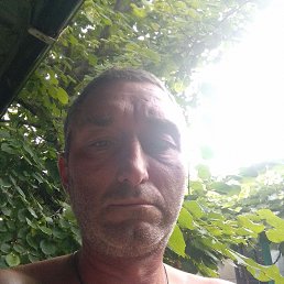 Alex, 46, 