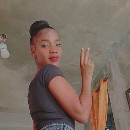 Alexandra, 21, 