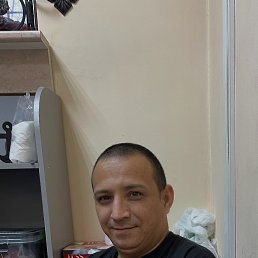 Ivan, 40, 