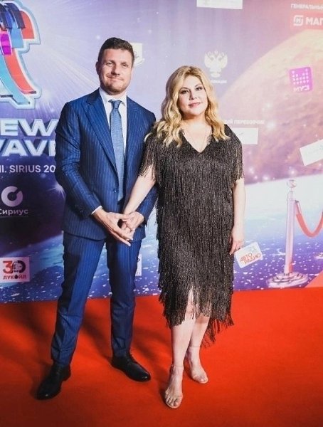 В 2021 году Марина Федункив вышла замуж за итальянца Стефано Маджи, который младше её на 13 ... - 2