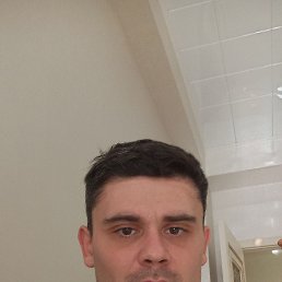 Saa Aleksandr, 32, 