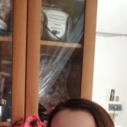 Vika, 40 , 