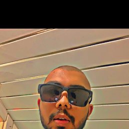 Kavi, 32, 