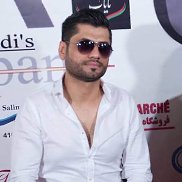  AmiR, 40 , 