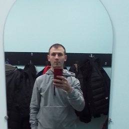 Александр, 29, Ульяновск