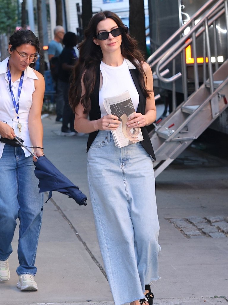      :          Prada,   ... - 3