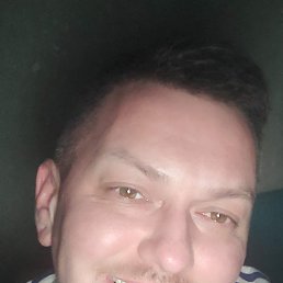Andrey, 37, 