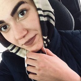 Rona, 25, 