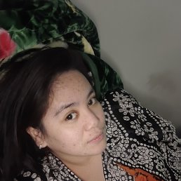 Charisse, 37, 
