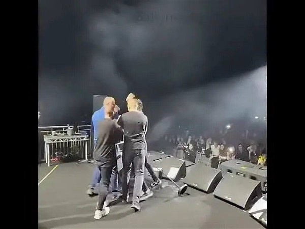 Неадекват устроил драку с Тимати на его концерте в Москве.Драка произошла на сцене во время концерта ... - 3