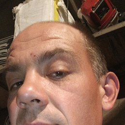 Maikl, 35, 