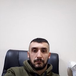 Sergo, 32, 