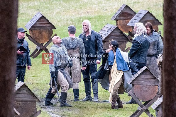 В сети появились ещё несколько новых кадров со сьёмок 5-того сезона сериала