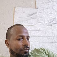 Adnan, 41 ���, ������������