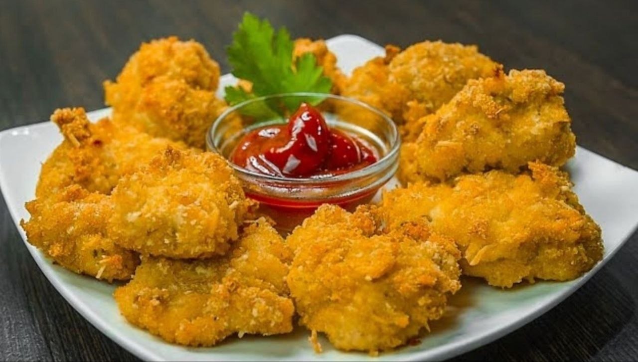 КУРИНЫЙ ШНИЦЕЛЬ В ДУХОВКЕ. Ингредиенты:Куриное филе – 500 гЯйцо – 1 штРастительное масло – 20 гМука ...