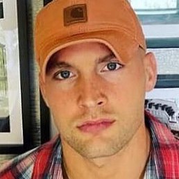 Nicolas, , 40 
