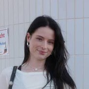 Alma Dukagjini, 36 ���, �����������