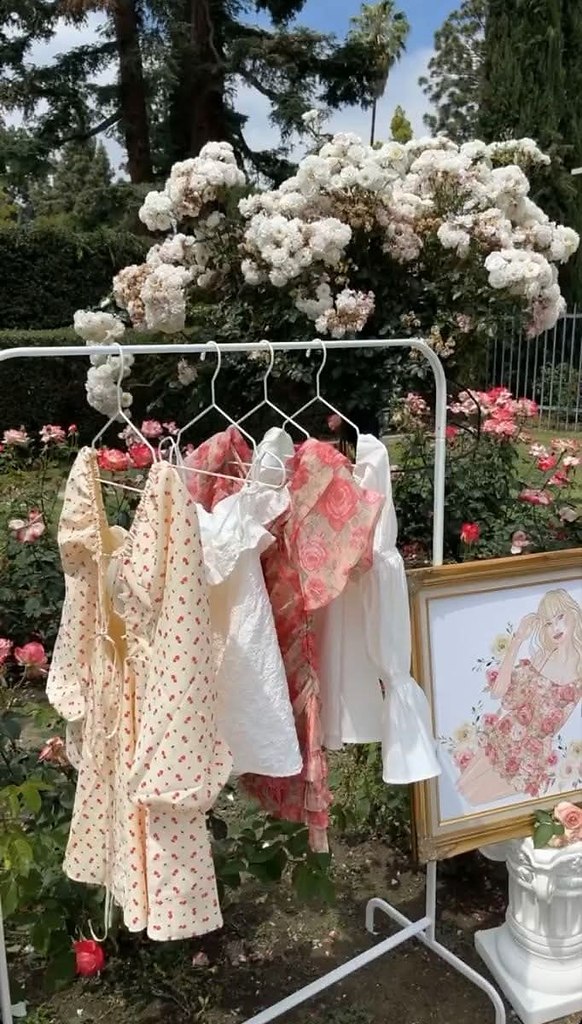  :     . ,   -     ...